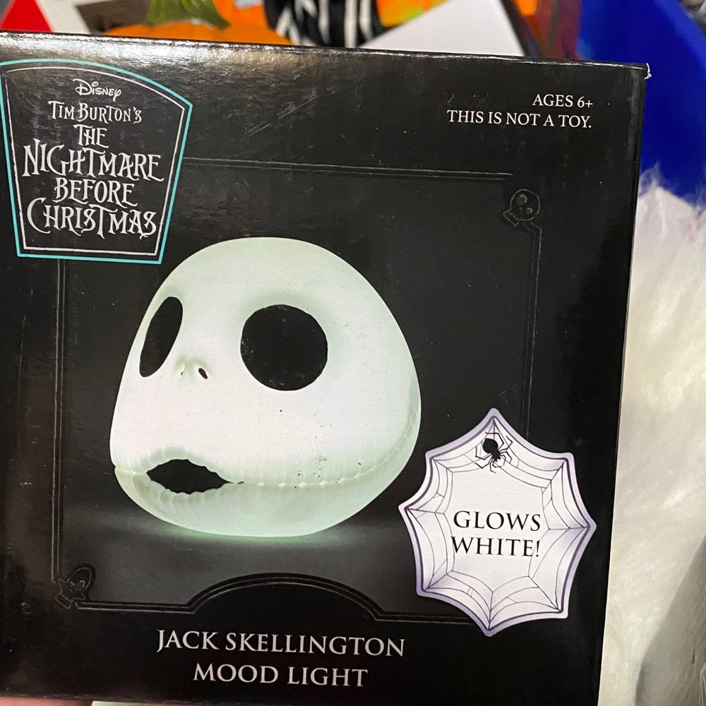 Hallmark Jack Skellington Motion-Activated Decor, Jack & Zero mood lights - Picture 6 of 9